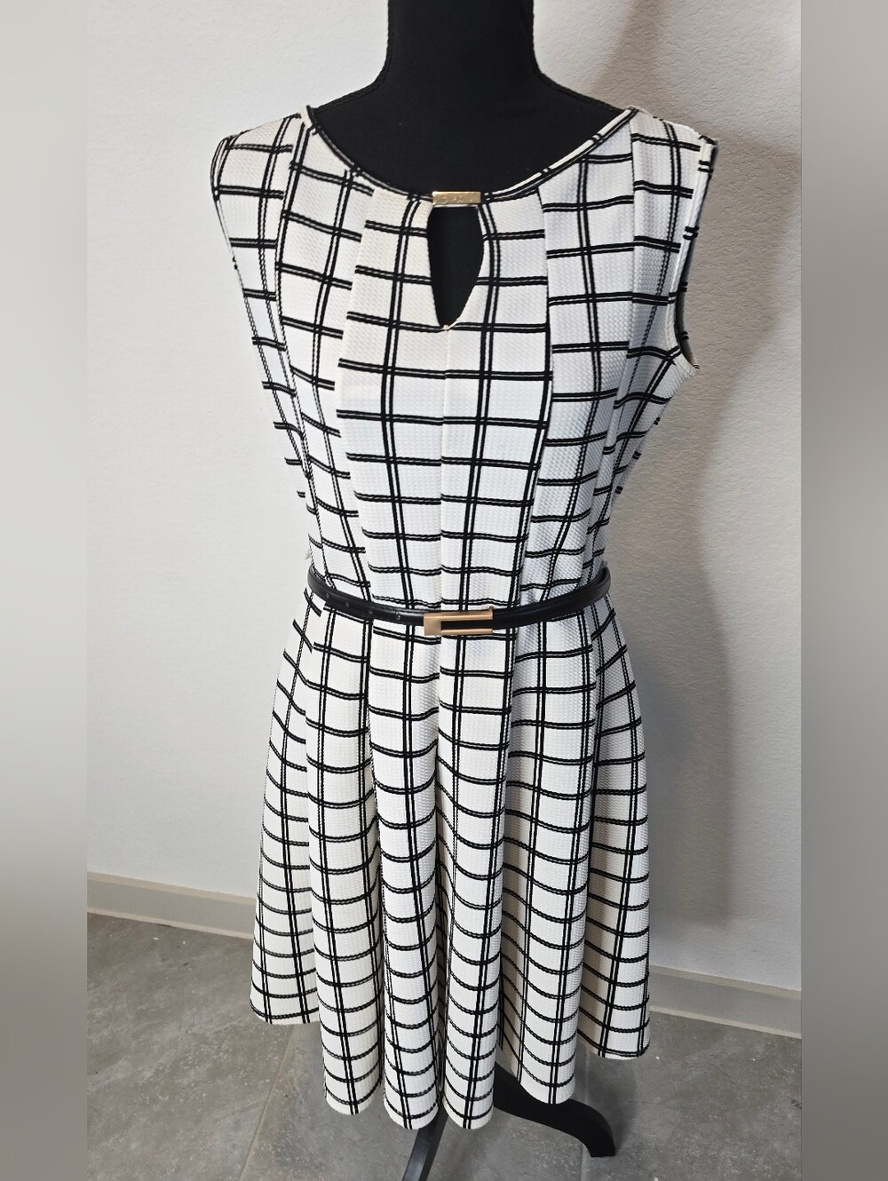 Haani Black & White Check Sleeveless Fit-and-Flare Dress (M)